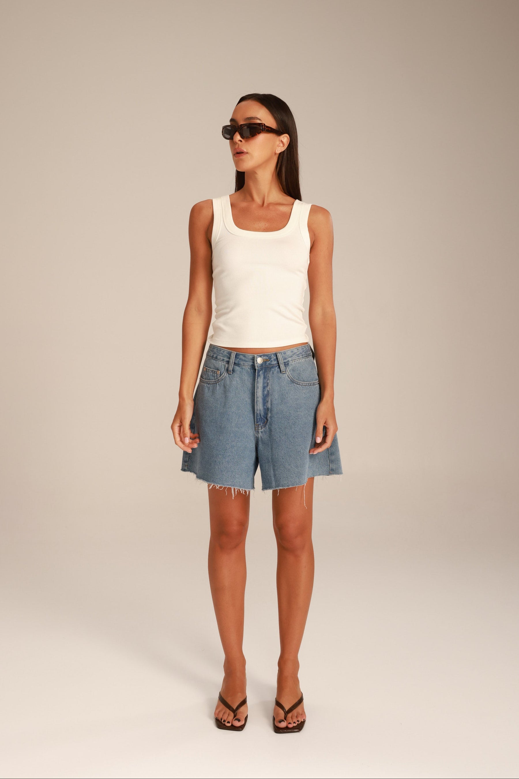 ג'ינס קצר לאונרדו כחול