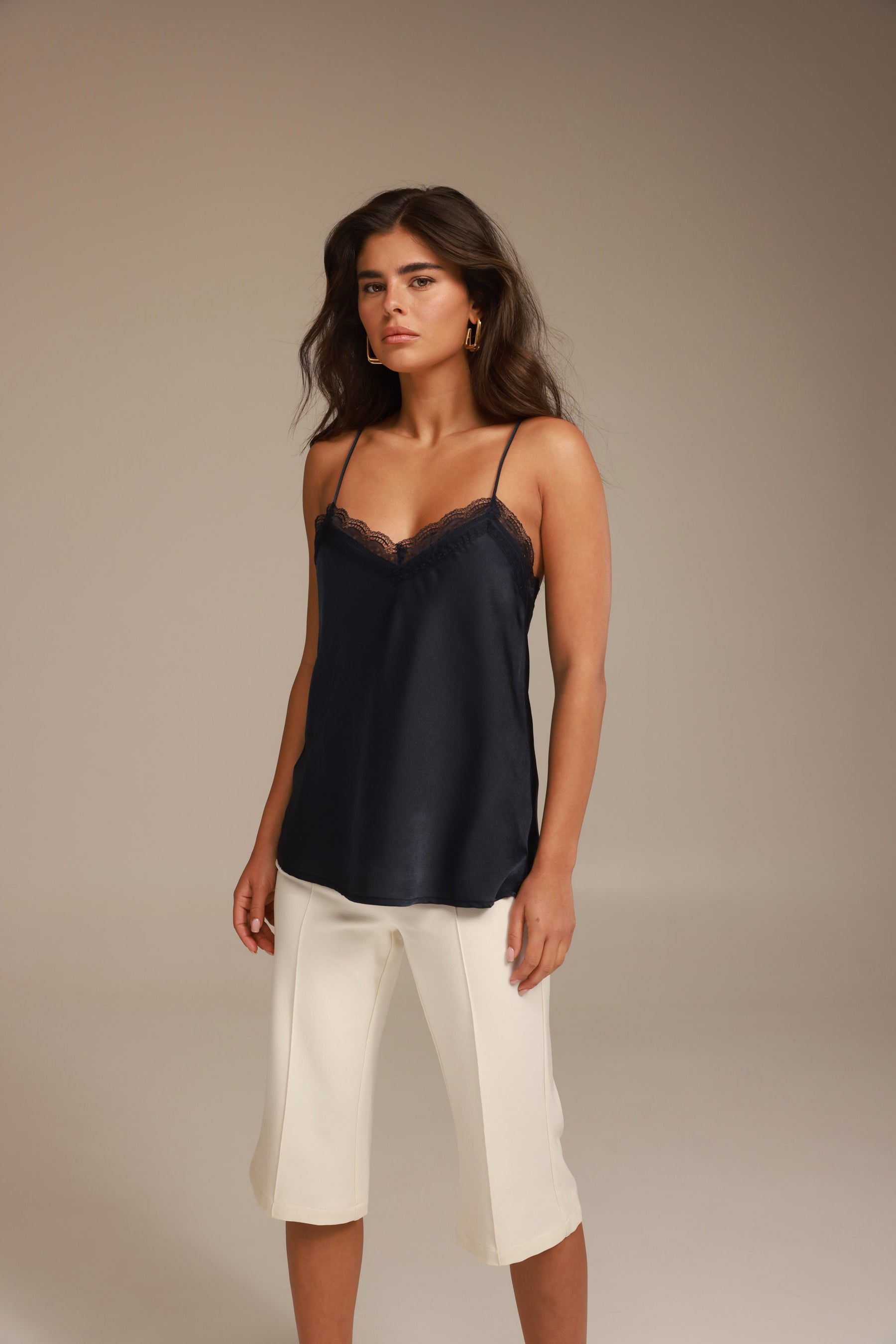 גופיית רוסליה נייבי