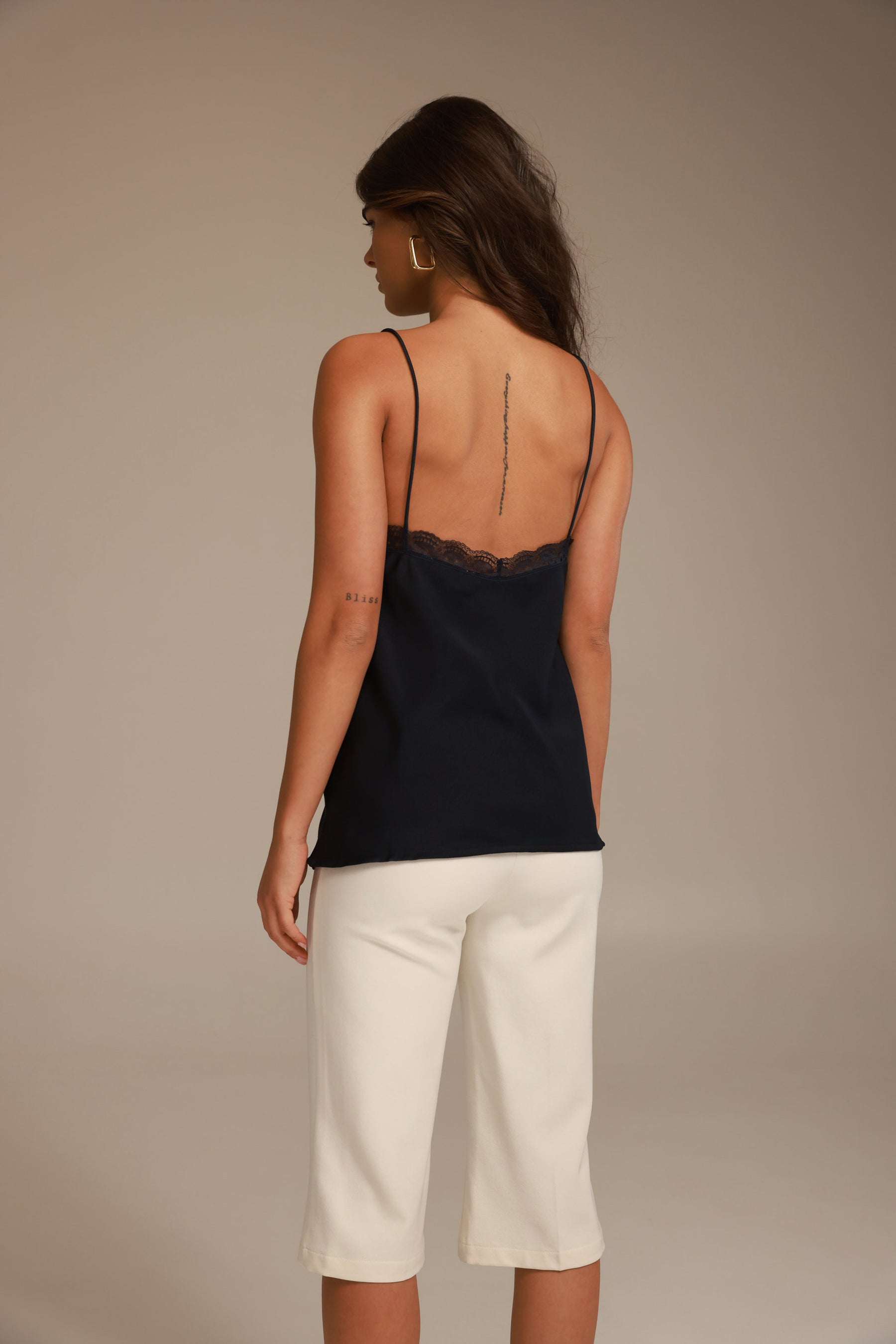 גופיית רוסליה נייבי