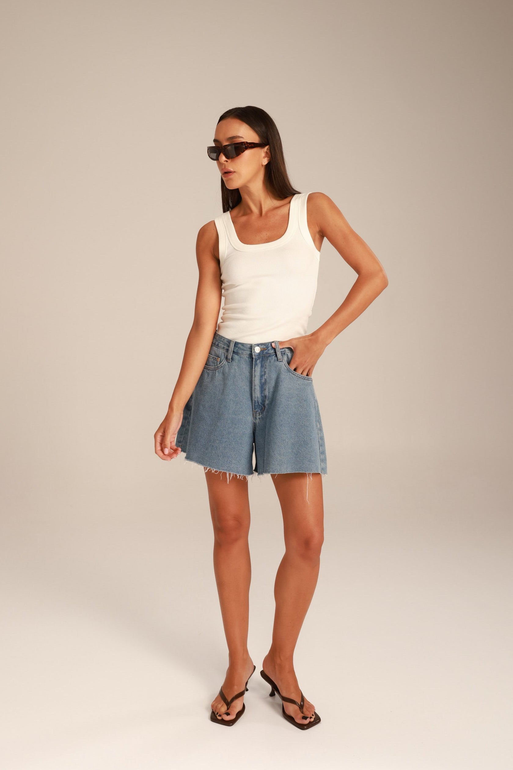 ג'ינס קצר לאונרדו כחול