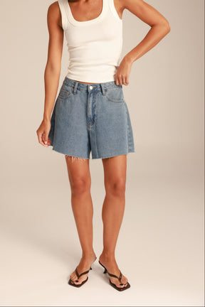 ג'ינס קצר לאונרדו כחול