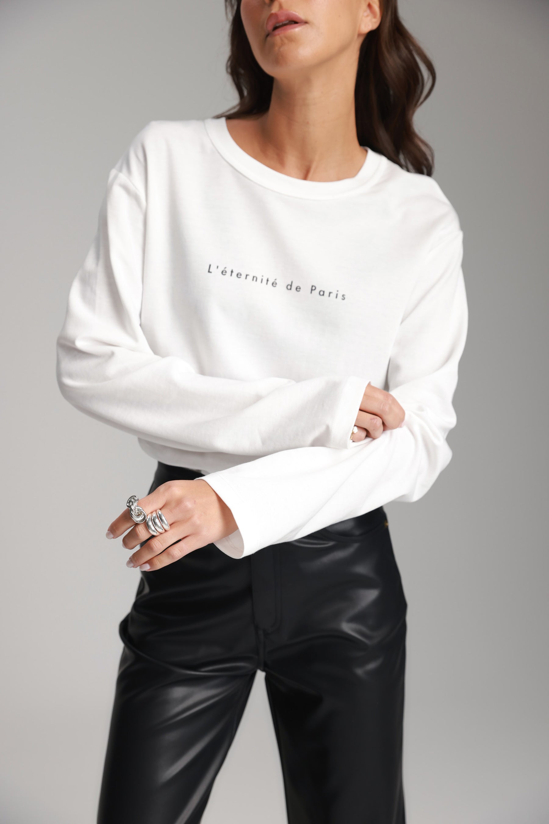 חולצת אמי לבנה