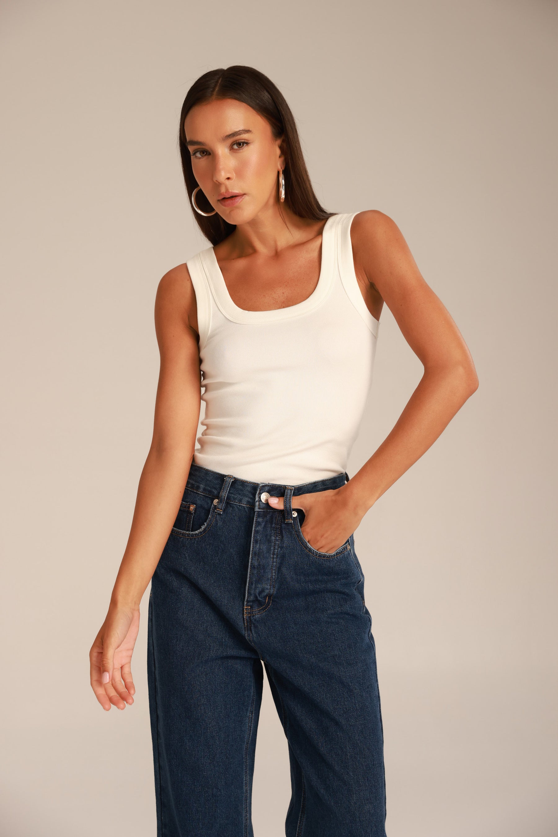 גופיית ג'ייסון לבנה