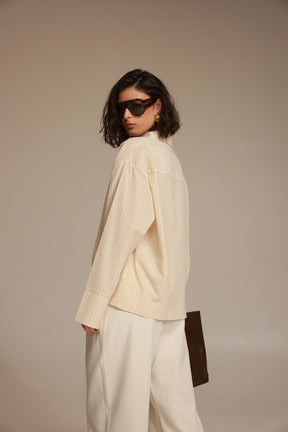 חולצת אוריאן מכופתרת בז'