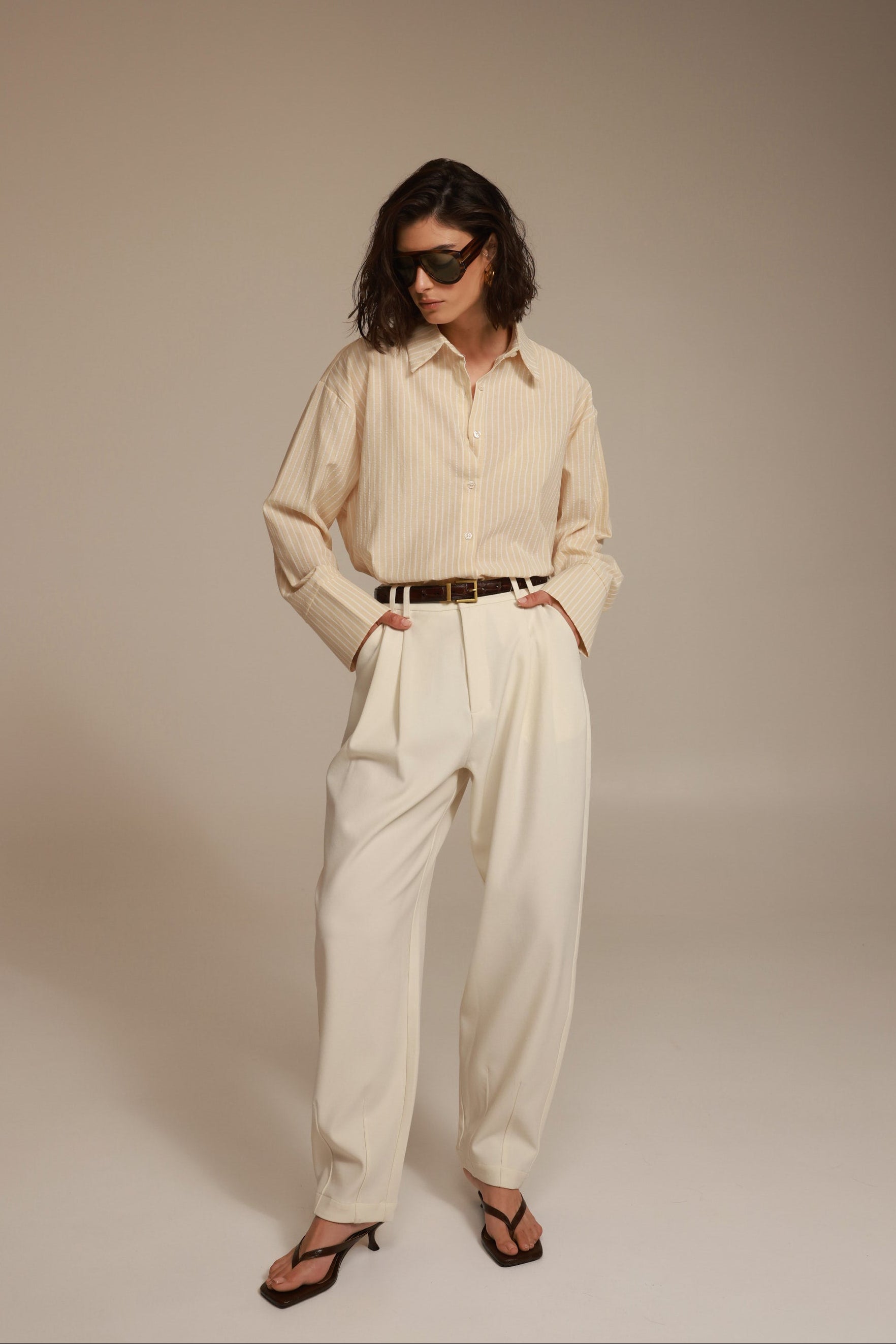 חולצת אוריאן מכופתרת בז'