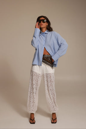 חולצת אוריאן מכופתרת תכלת