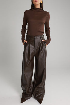 מכנסי נואלה דמוי עור חום כהה