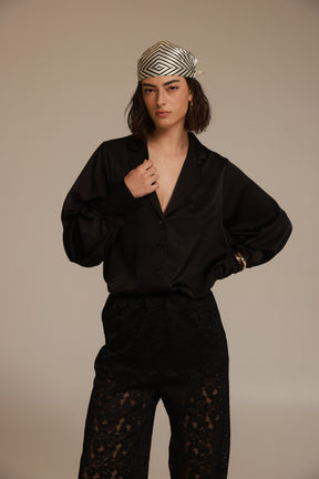 חולצת ויאנה מכופתרת שחורה