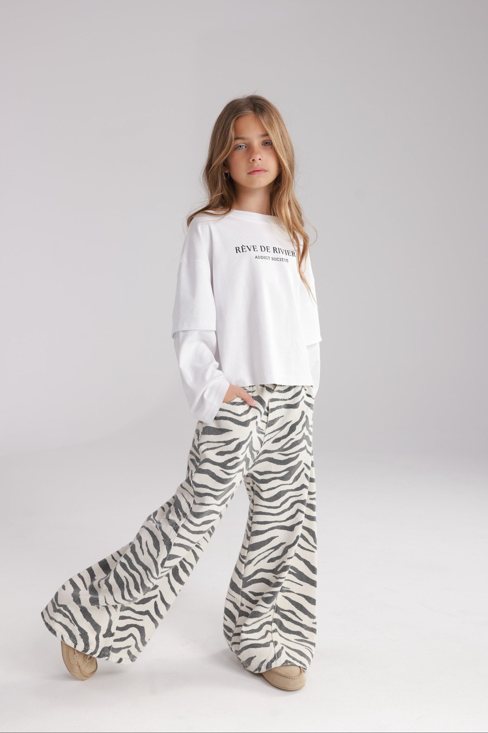 חולצת מוני לבנה