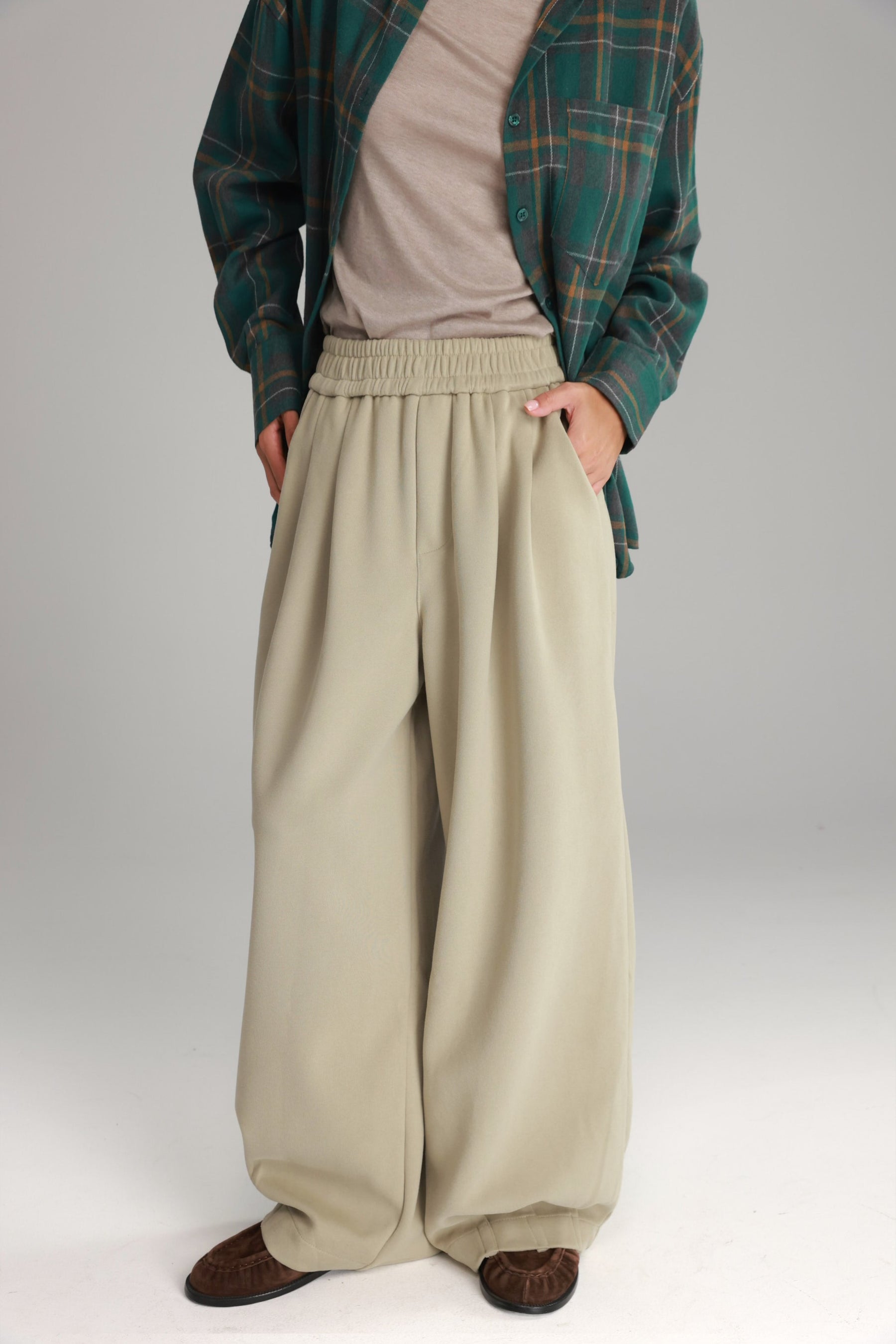 מכנסי בילי בז'