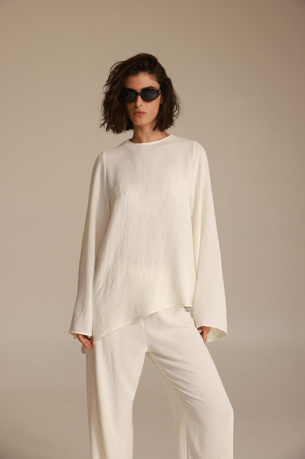 חליפת ג'ולין שמנת