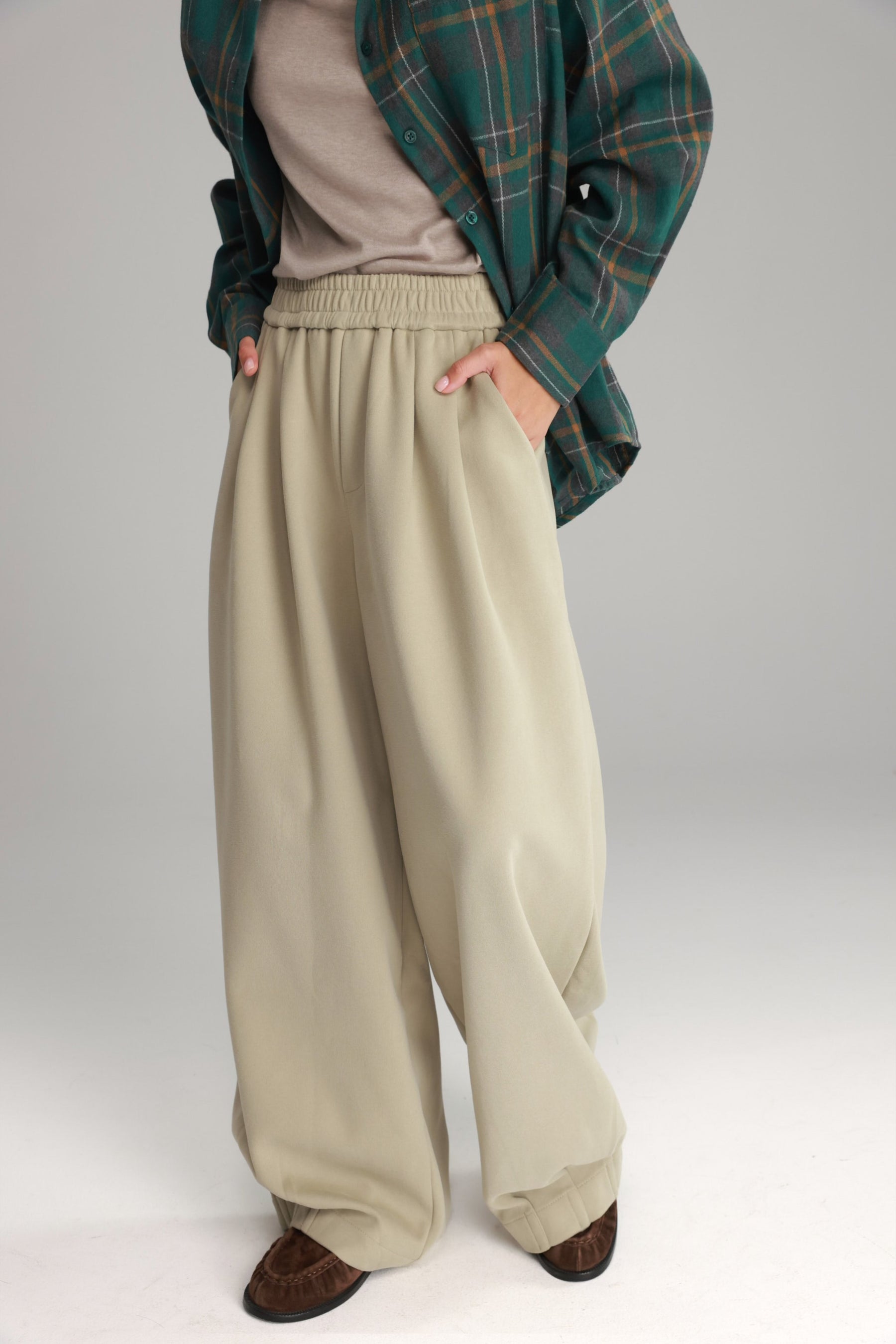 מכנסי בילי בז'