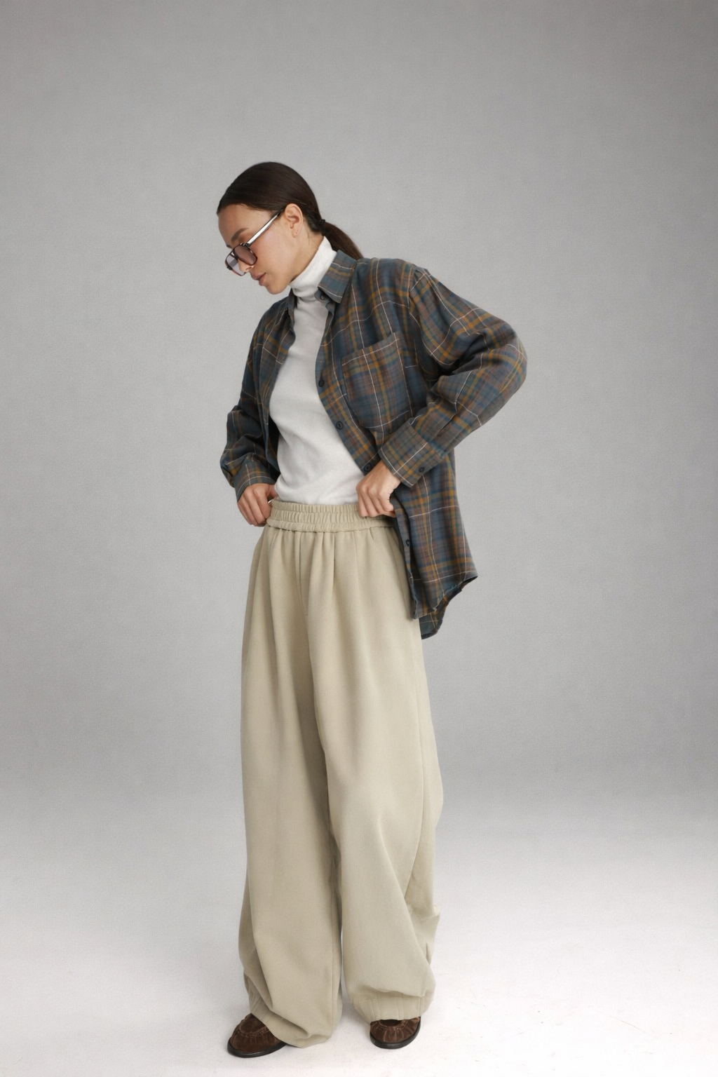 מכנסי בילי בז'