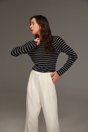 חולצת ויקה פסים שחור/שמנת צווארון בורדו