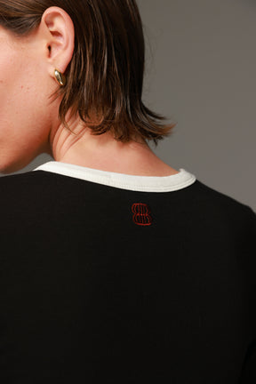 חולצת מלורי שחורה