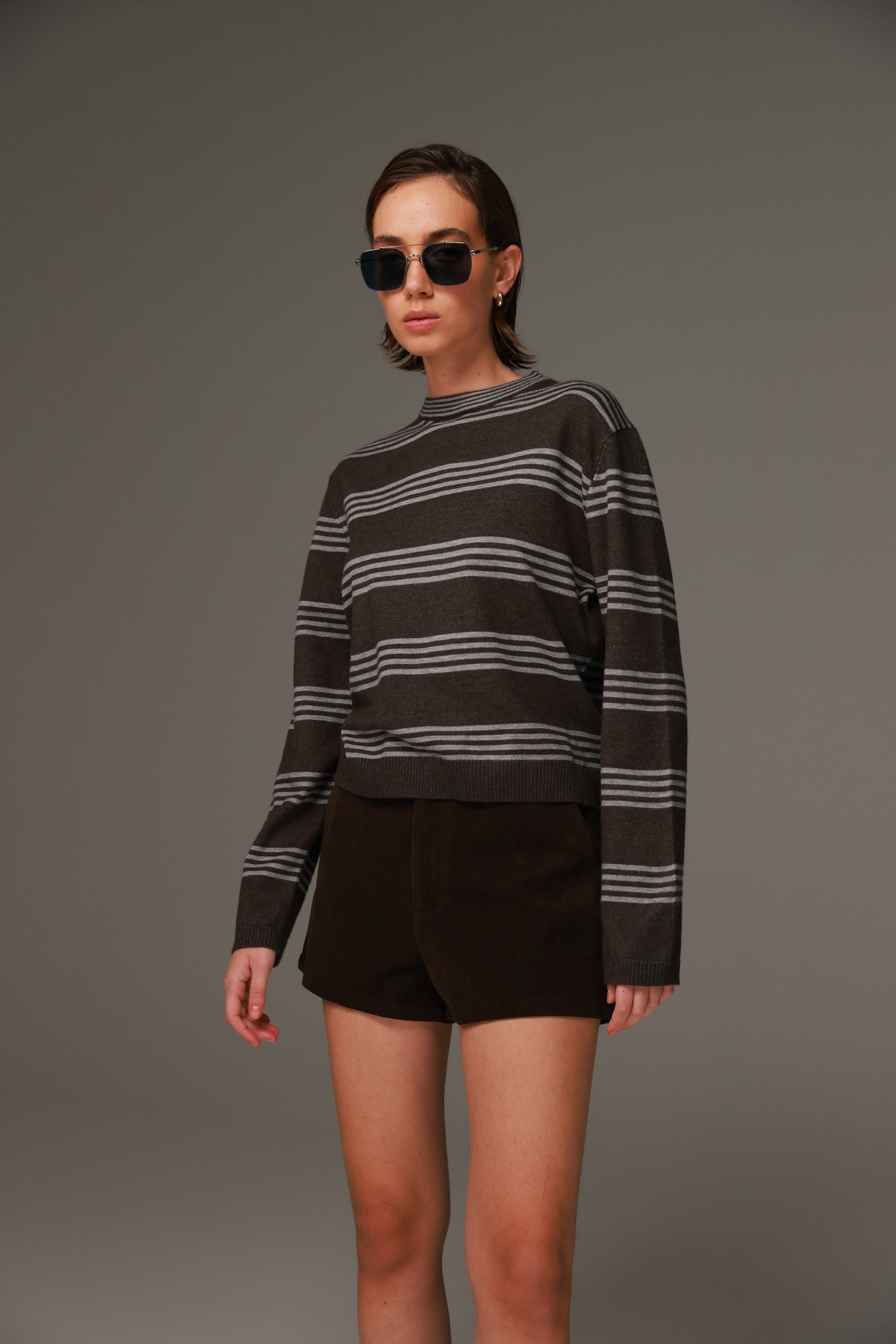 סריג אליסיה פסים חום כהה/אפור