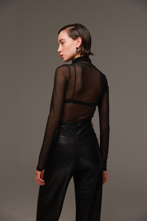 חולצת טיילור שחורה