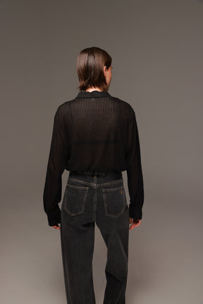 חולצת לוסי מכופתרת שחורה