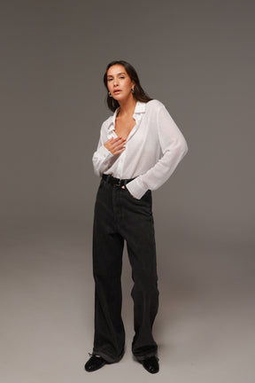 חולצת לוסי מכופתרת לבנה