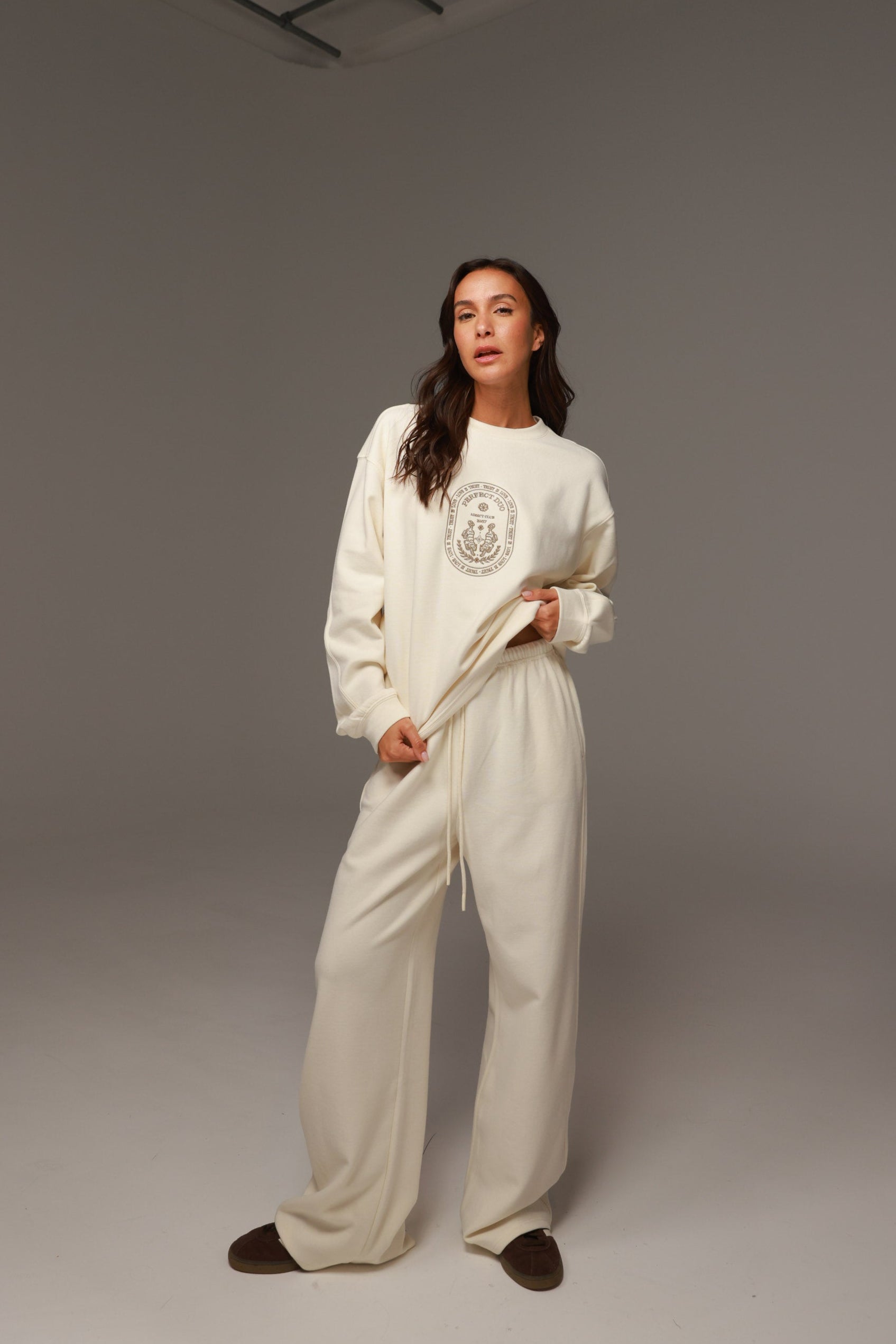 חליפת לנה שמנת