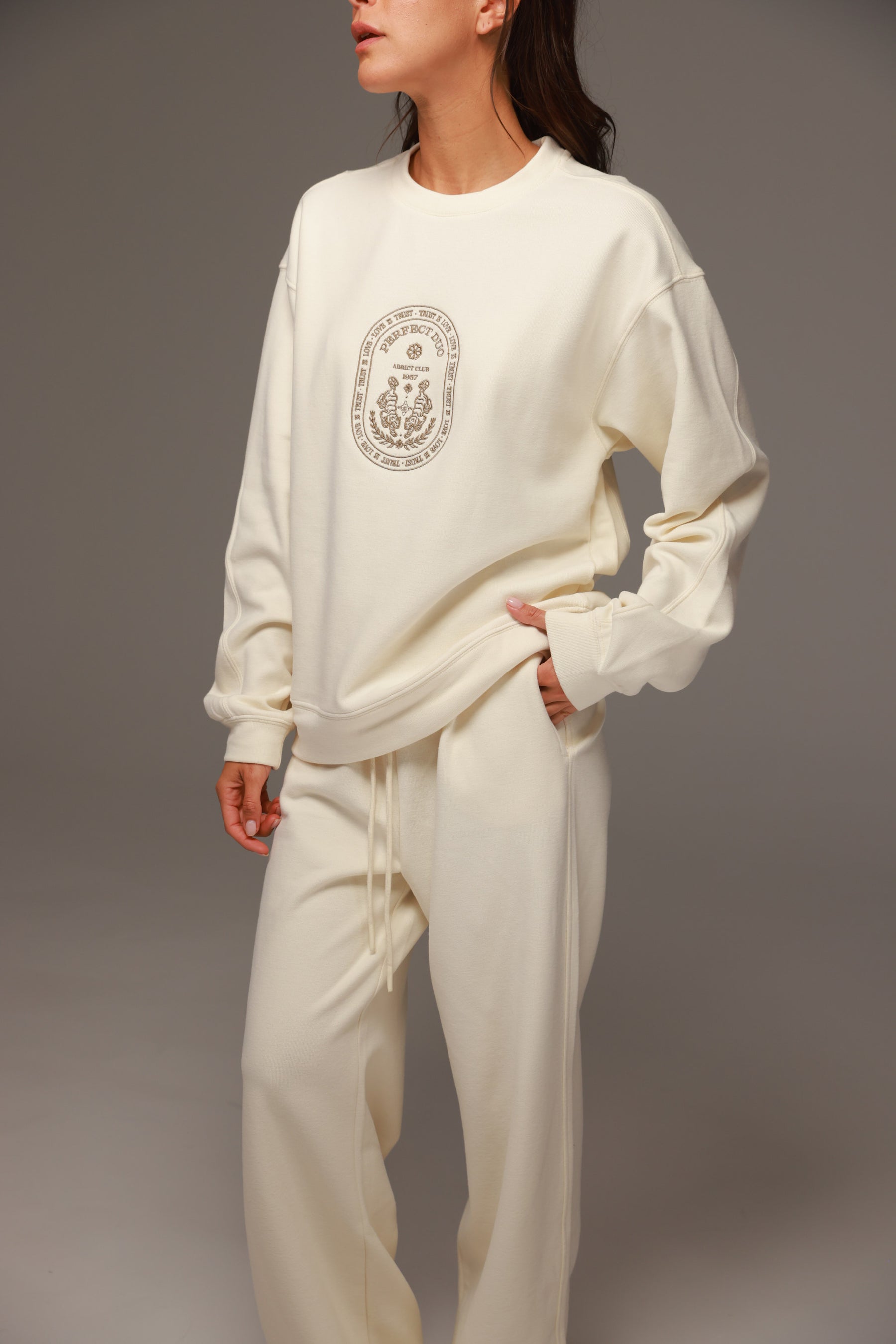 חליפת לנה שמנת