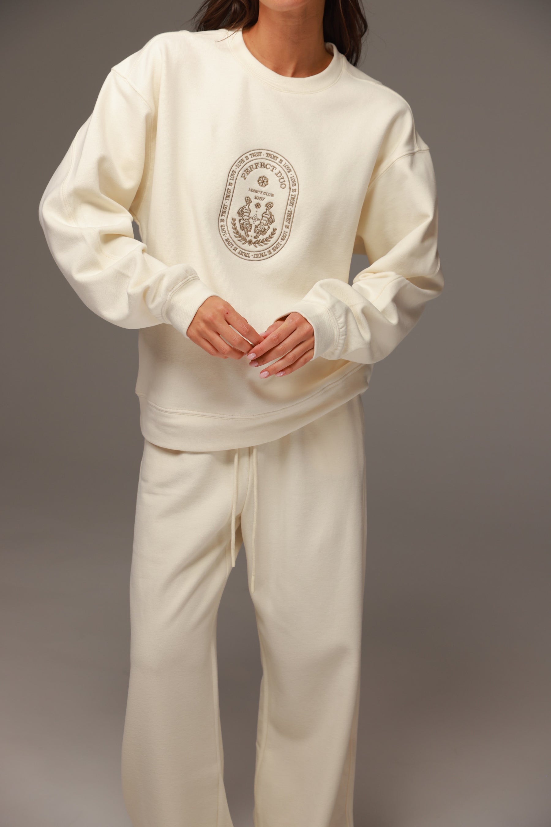 חליפת לנה שמנת