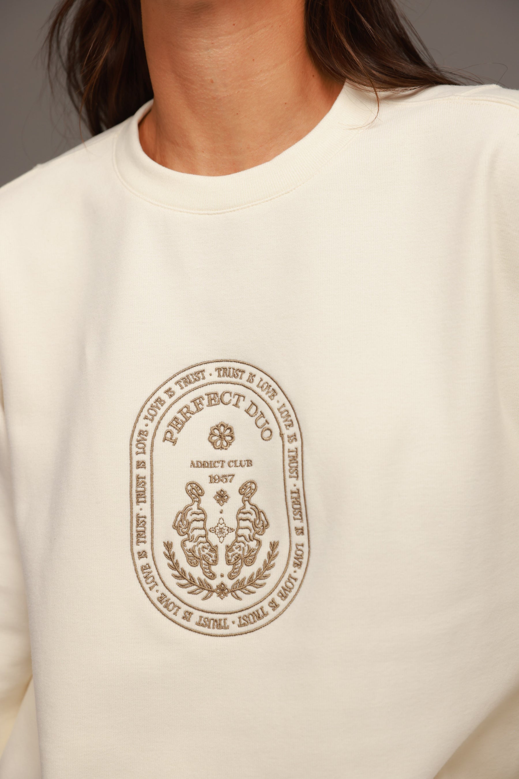 חליפת לנה שמנת