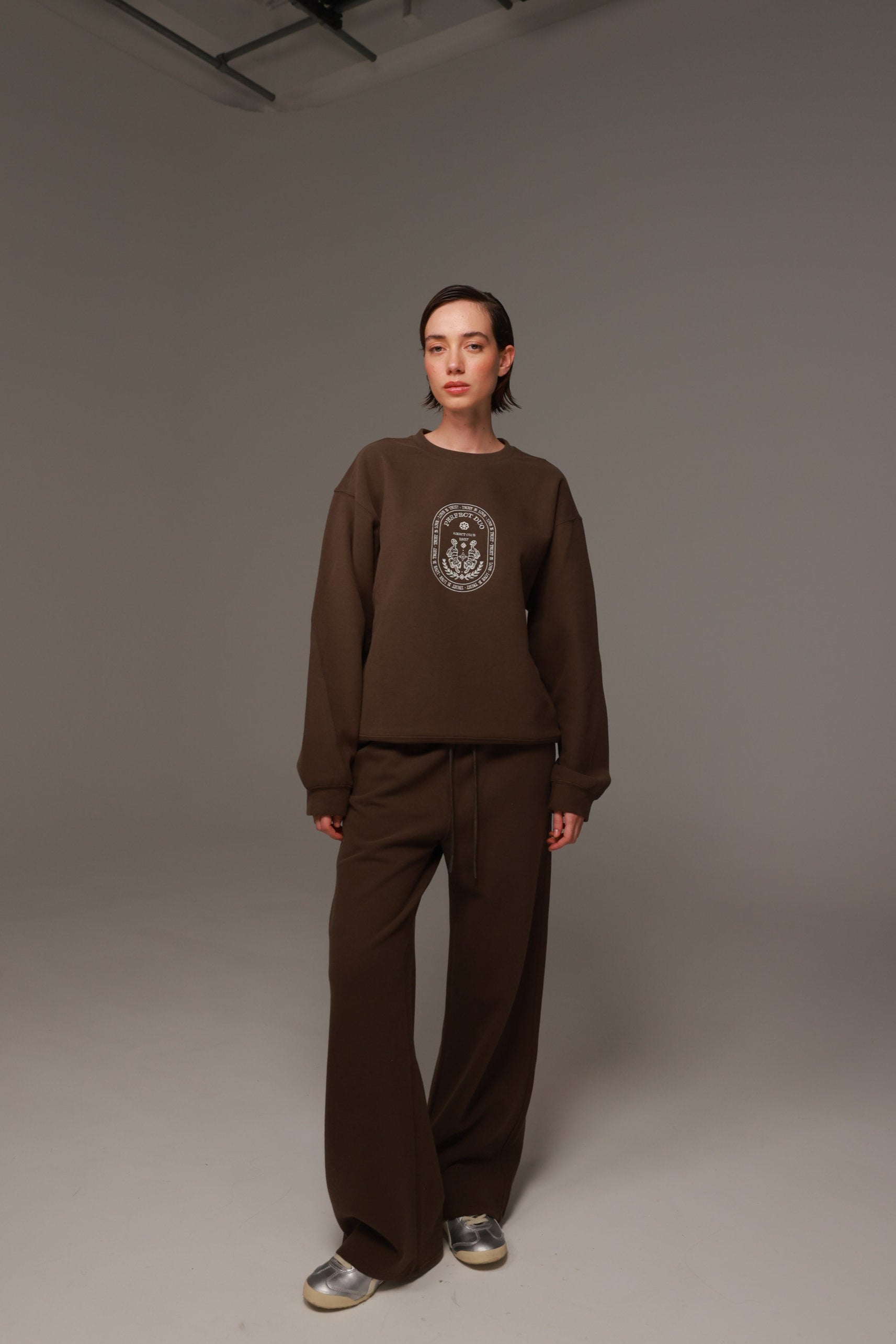 חליפת לנה חומה