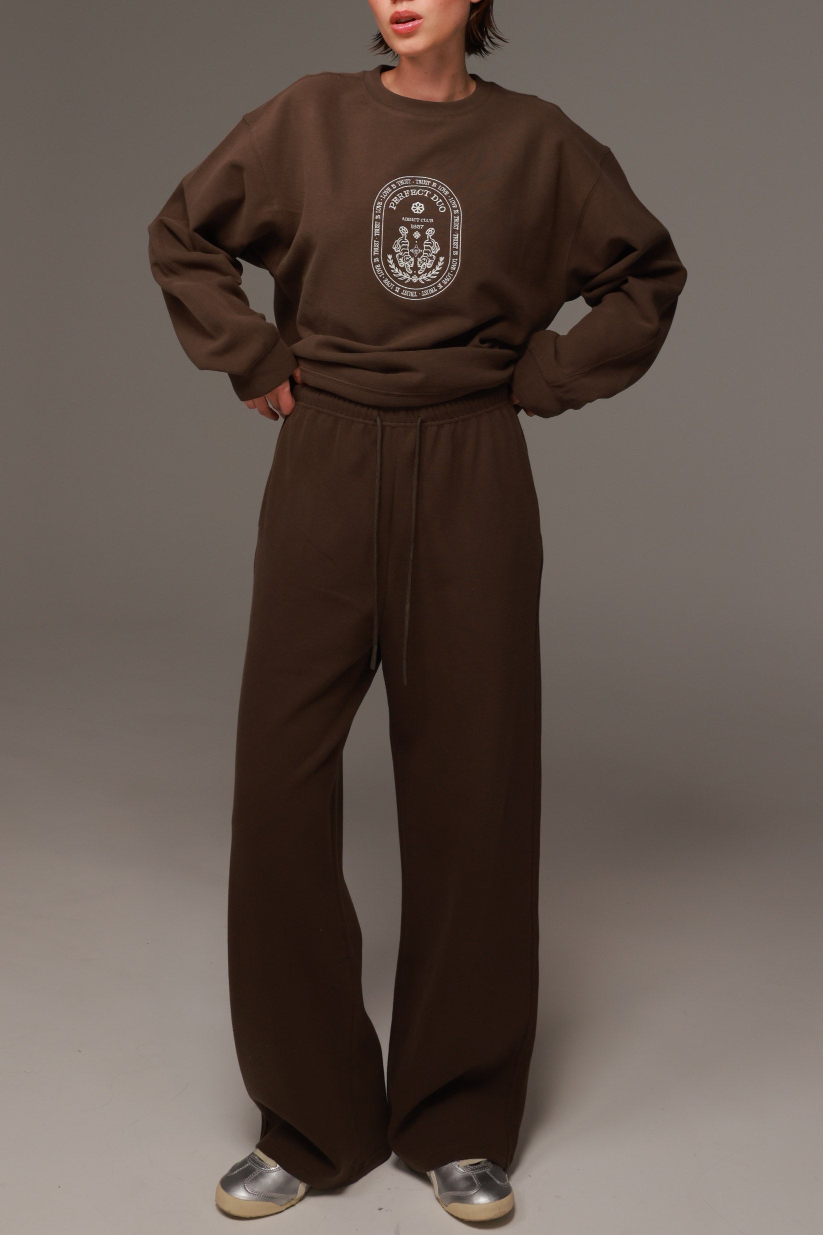 חליפת לנה חומה