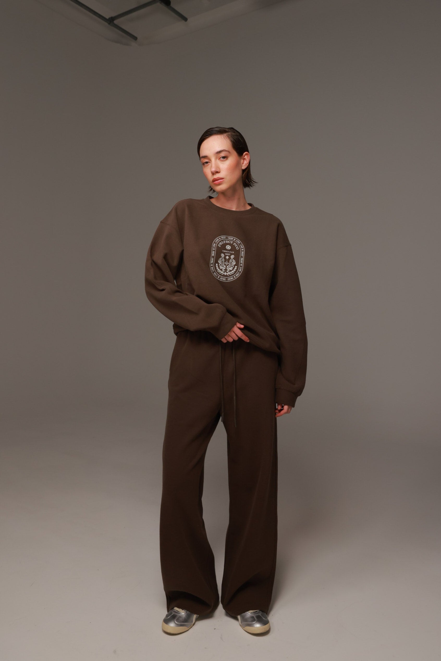 חליפת לנה חומה