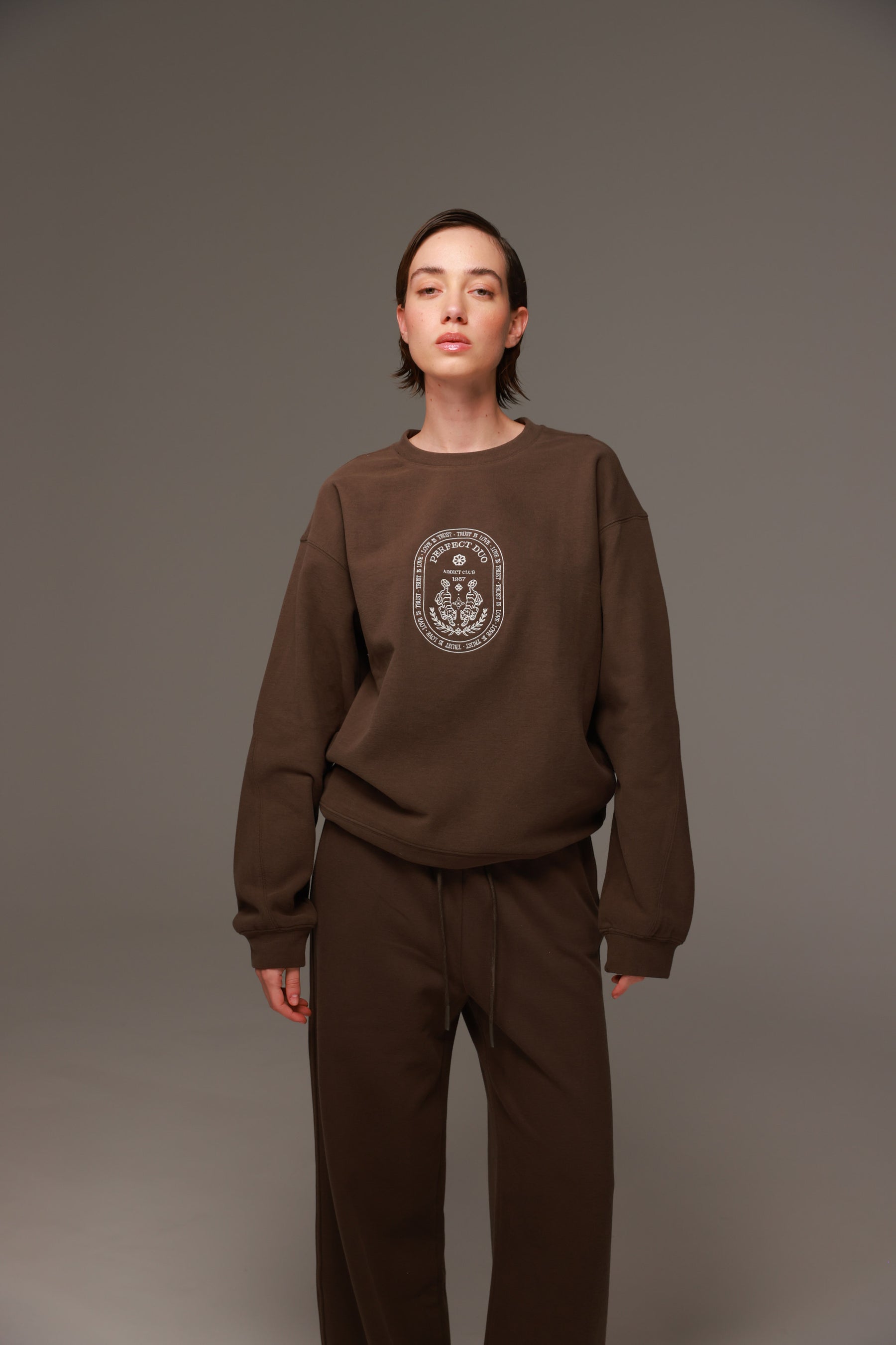 חליפת לנה חומה