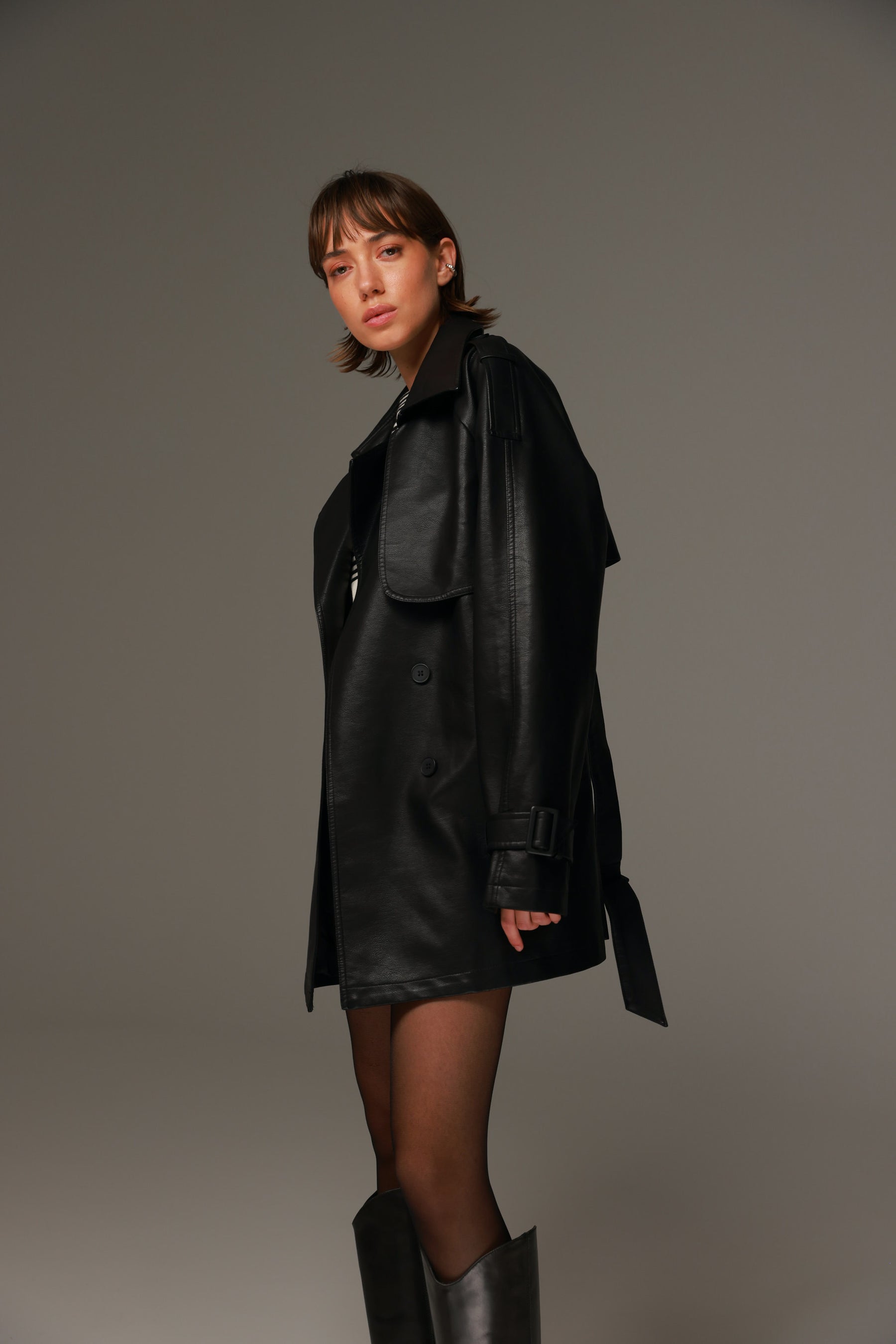 טרנץ' דמוי עור ניקולאס שחור