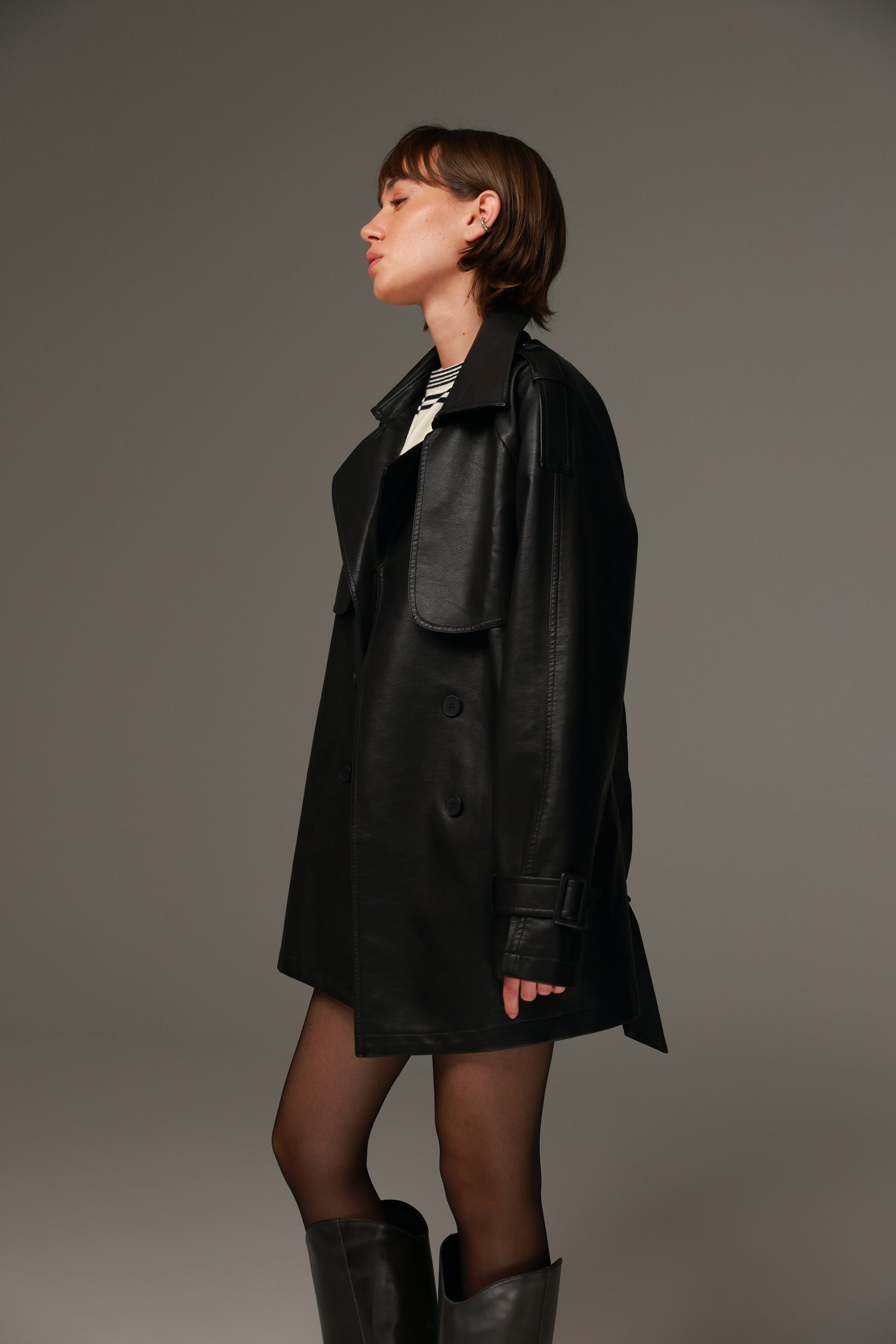 טרנץ' דמוי עור ניקולאס שחור