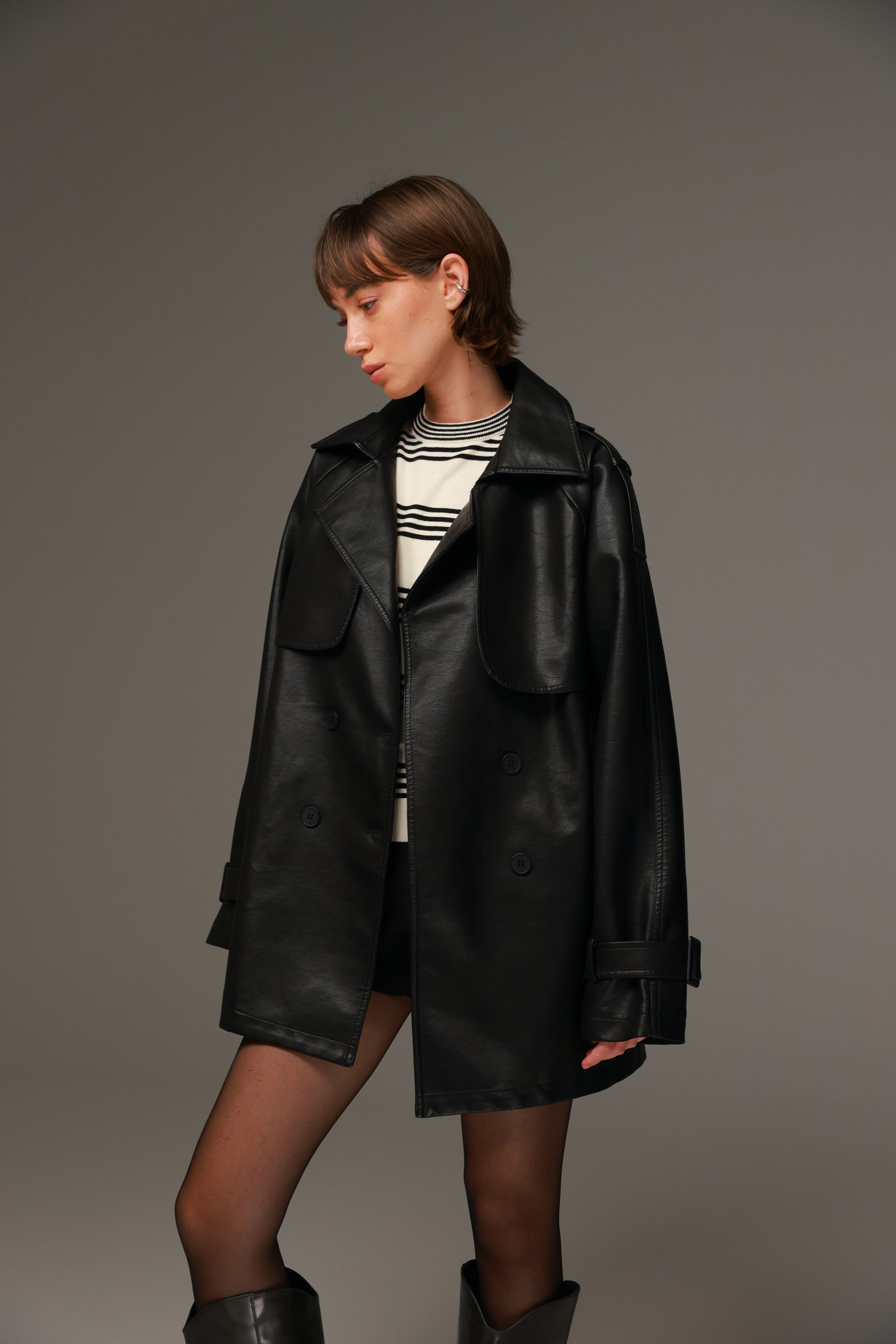 טרנץ' דמוי עור ניקולאס שחור