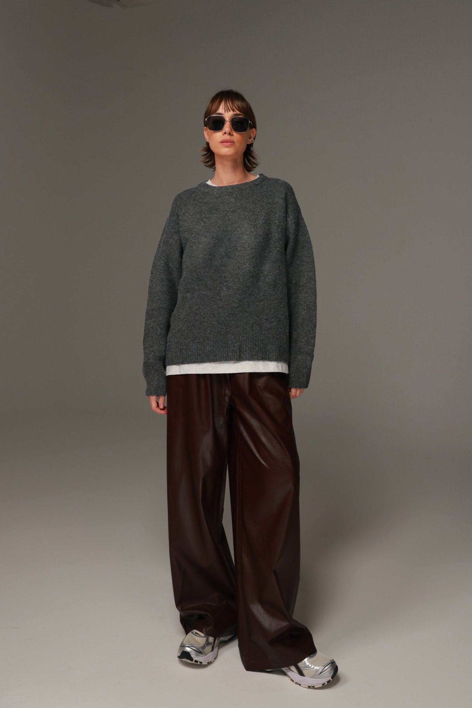 מכנסי טרוור דמוי עור בורדו