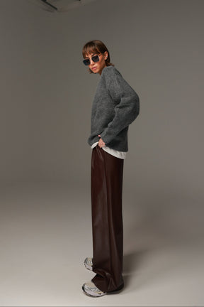 מכנסי טרוור דמוי עור בורדו