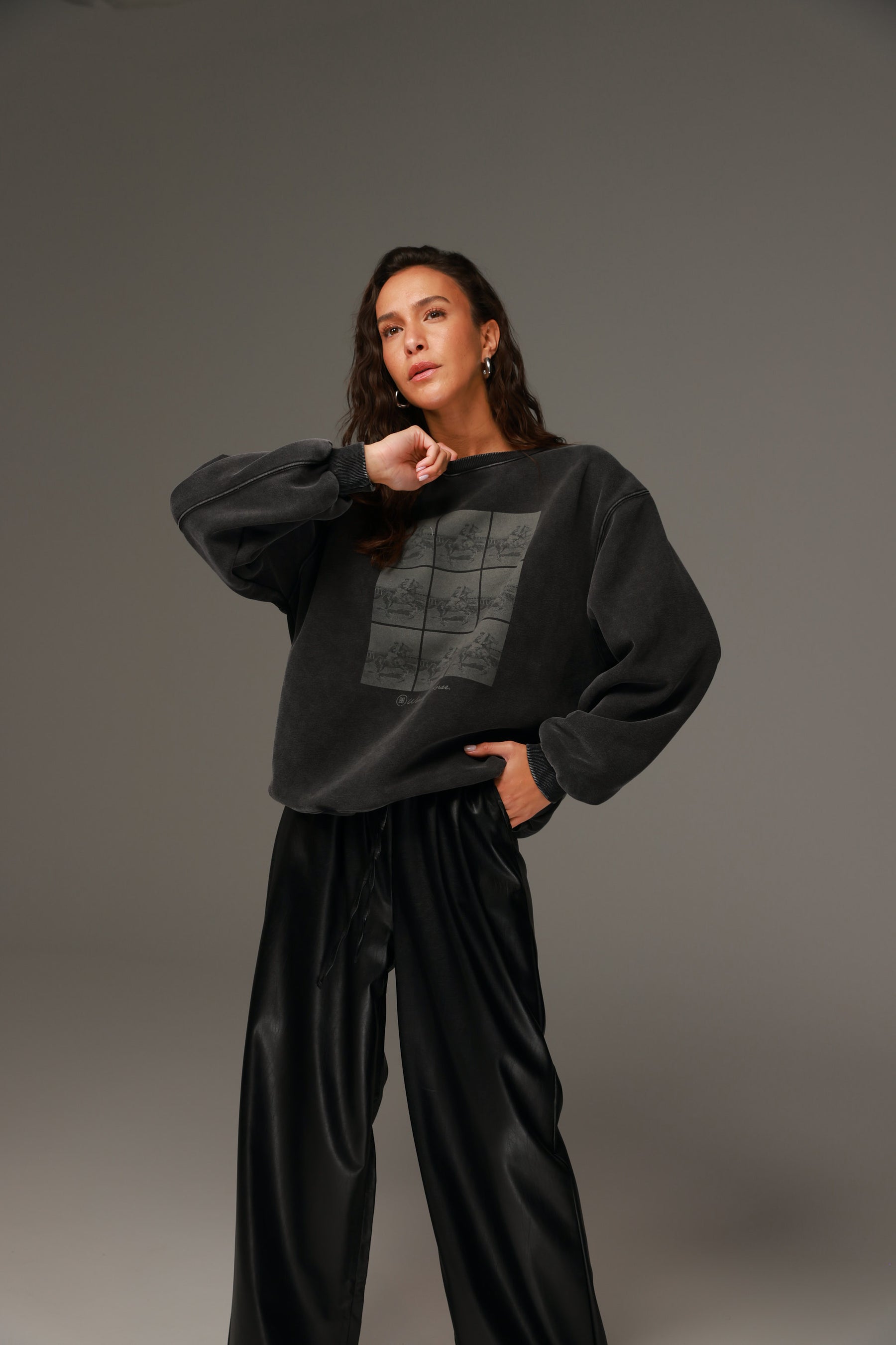 סוויטשירט היילי שחור