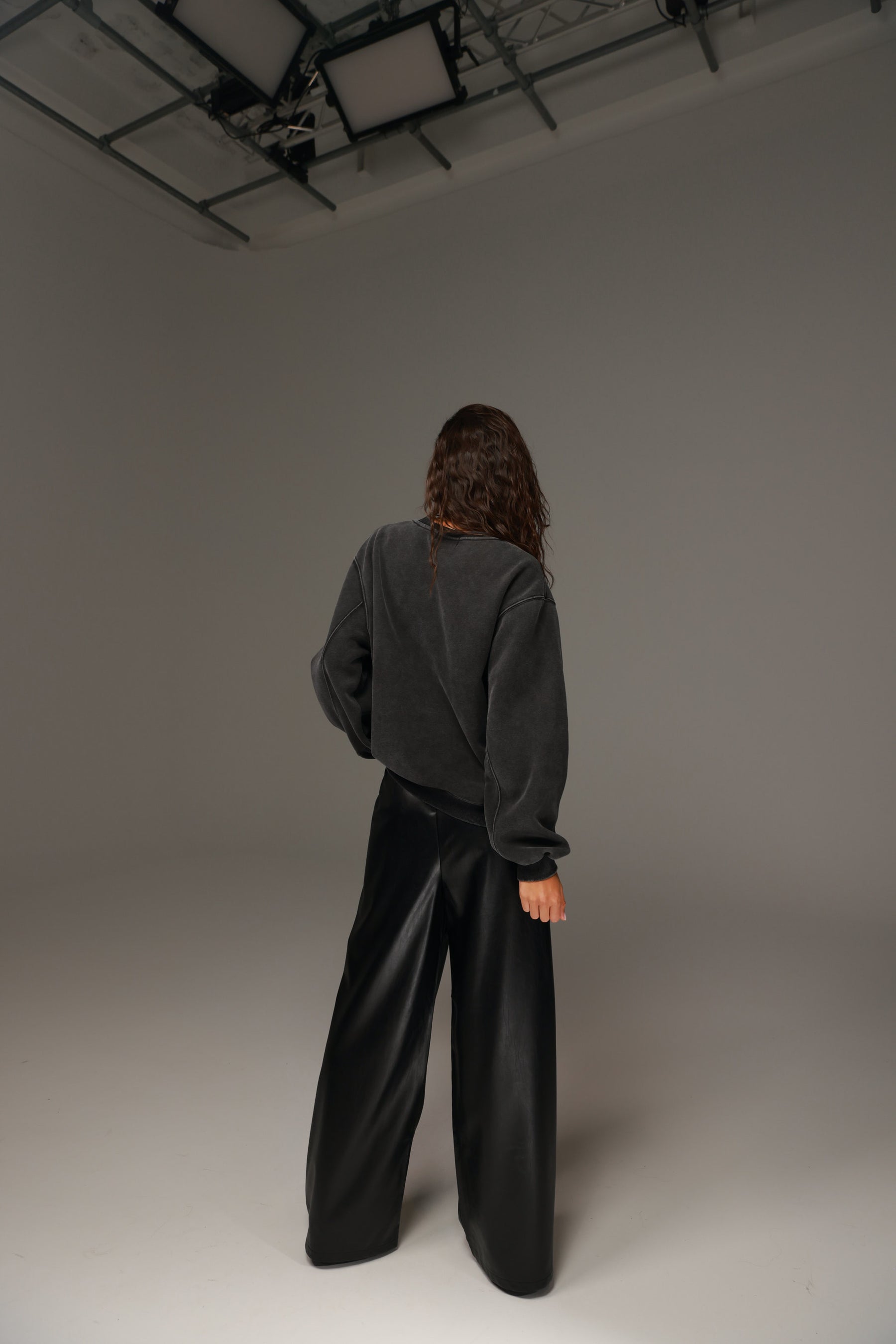 סוויטשירט היילי שחור