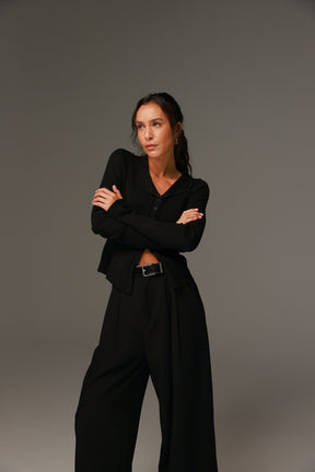 חולצת גבי שחורה