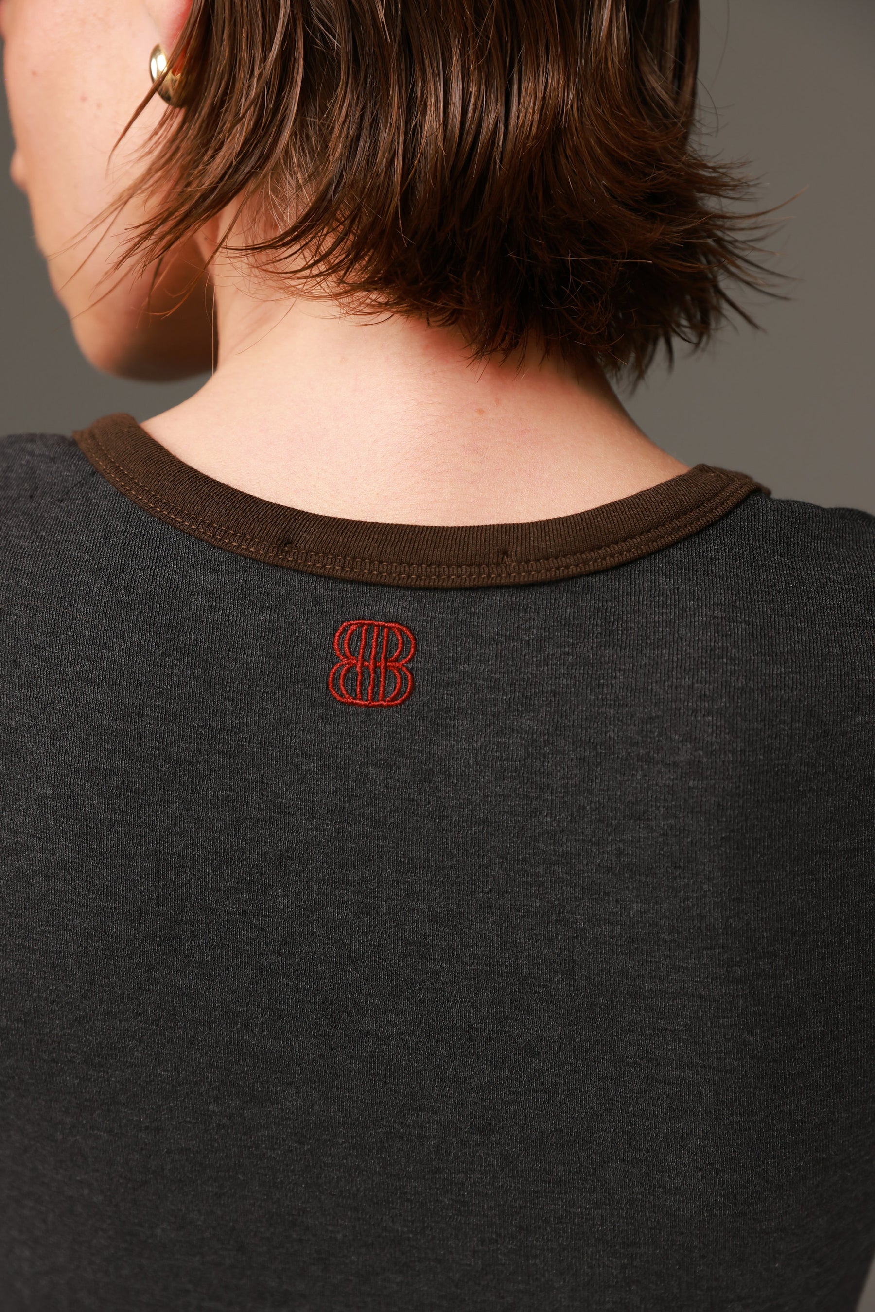 חולצת מלורי אפור כהה