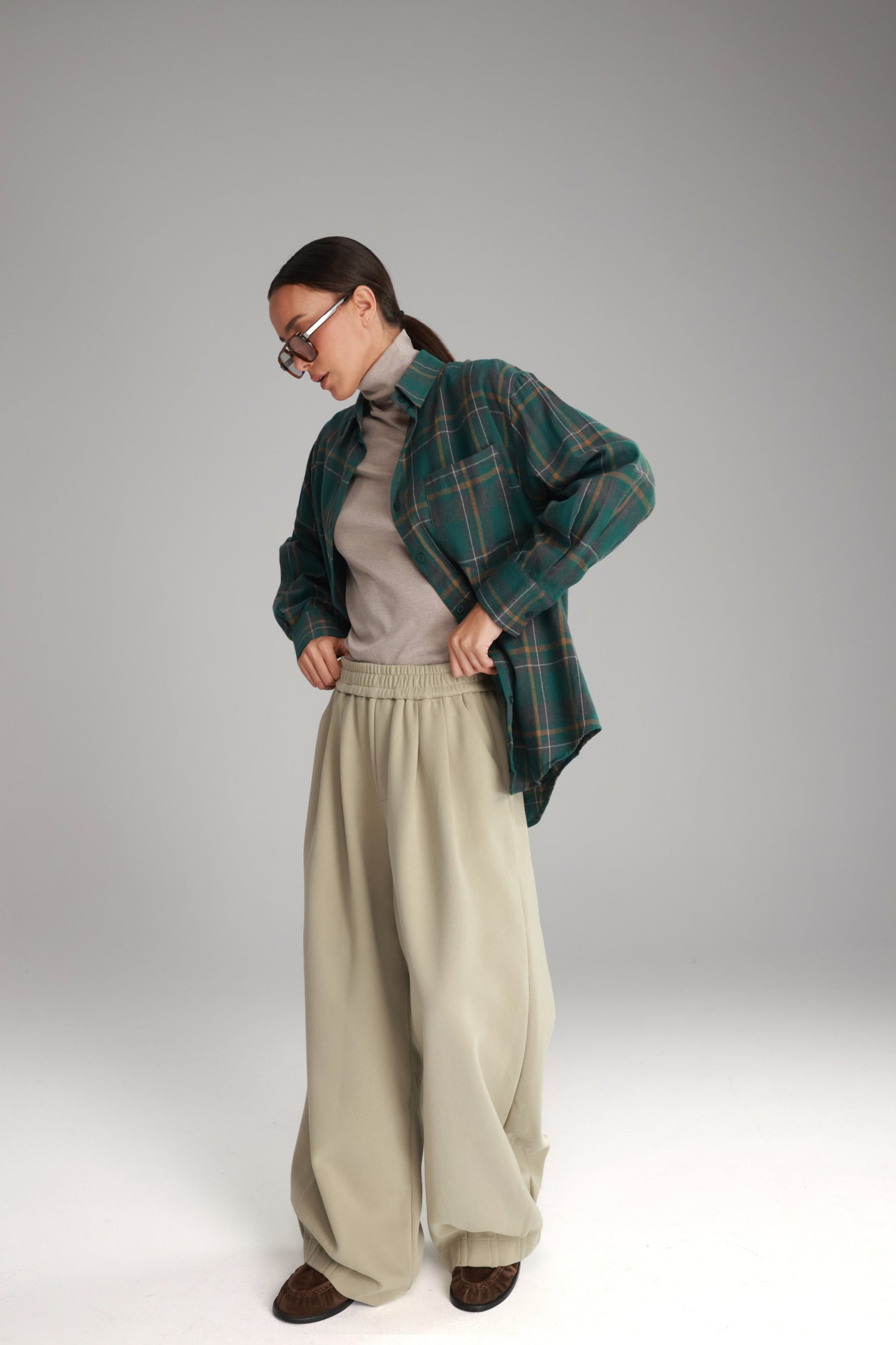 מכנסי בילי בז'