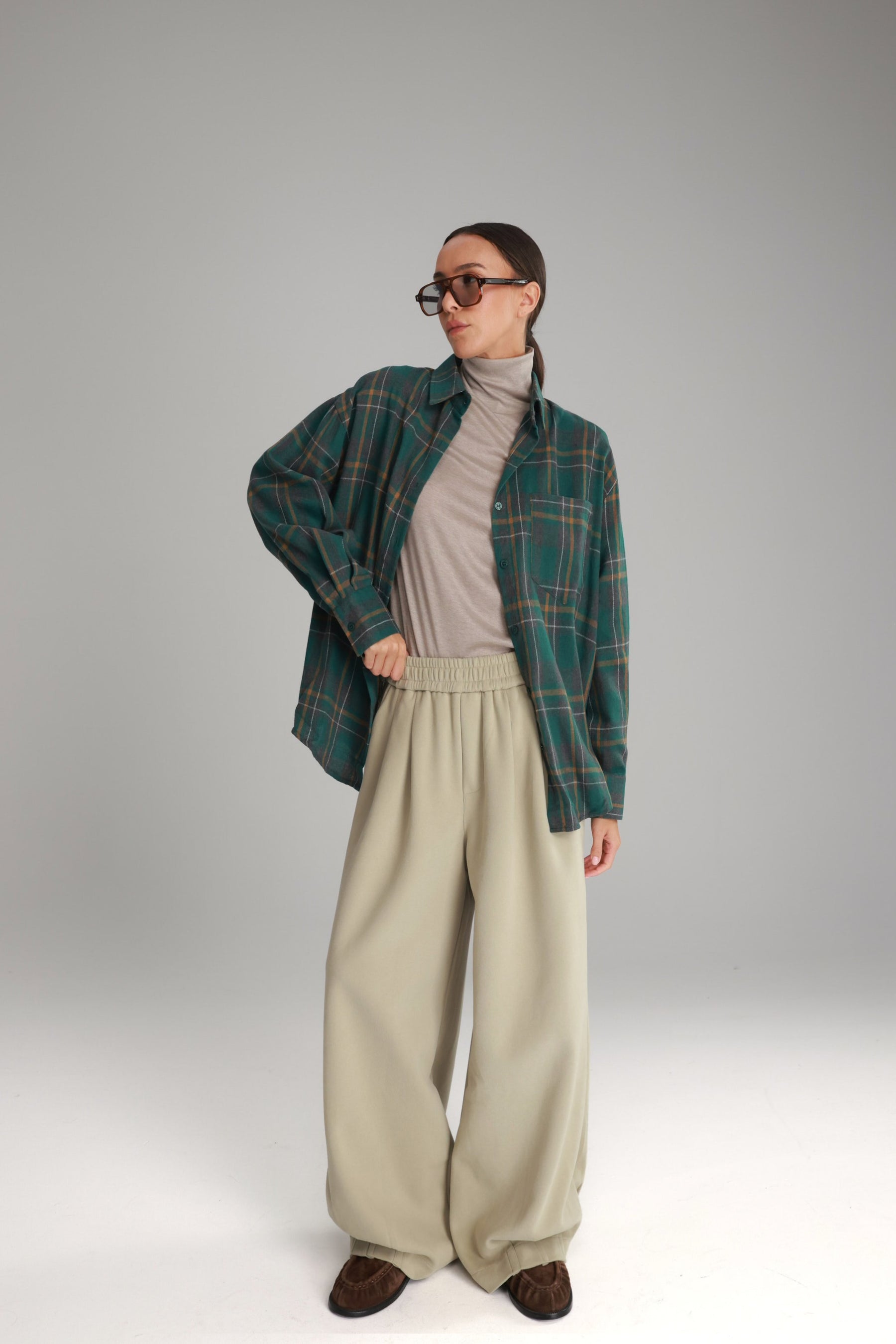 מכנסי בילי בז'