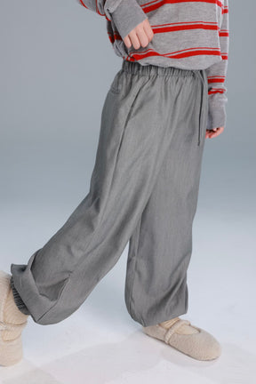 מכנסי ג'ין אפור בהיר