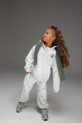 חליפת נימי אפור בהיר