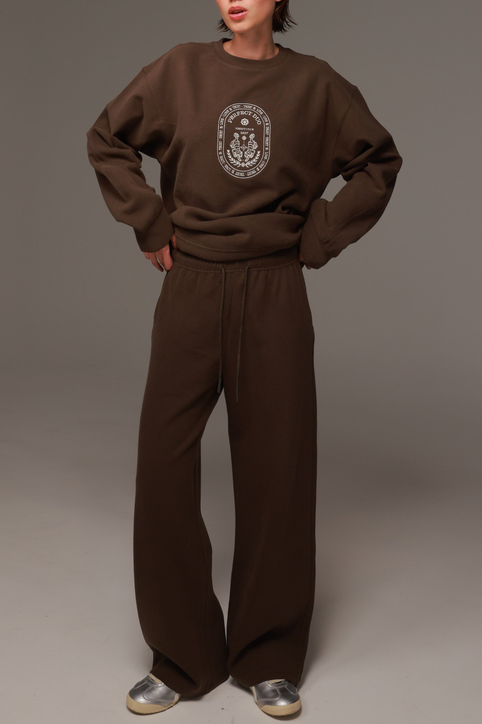 חליפת לנה חומה