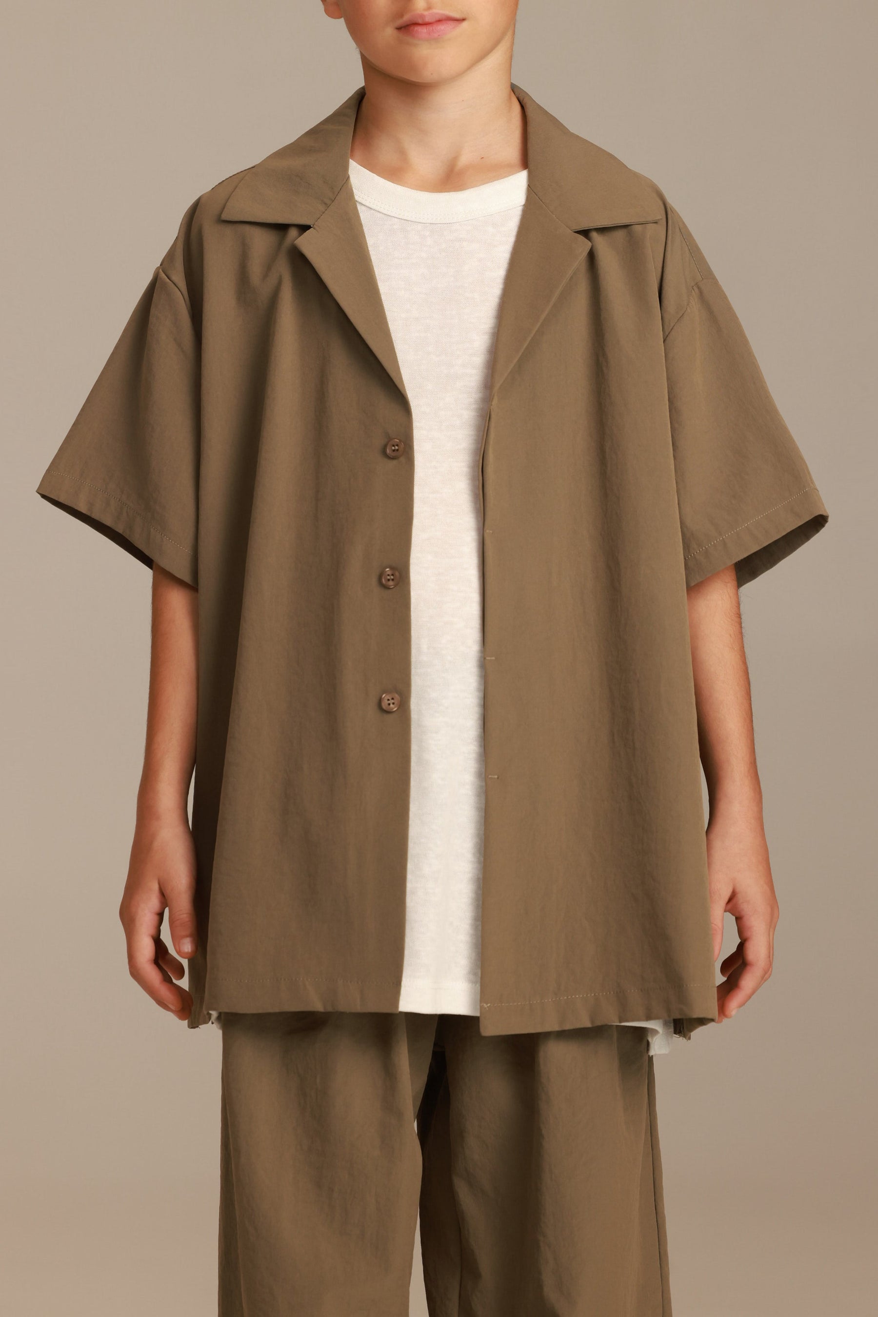 חליפת ג'וזי חאקי