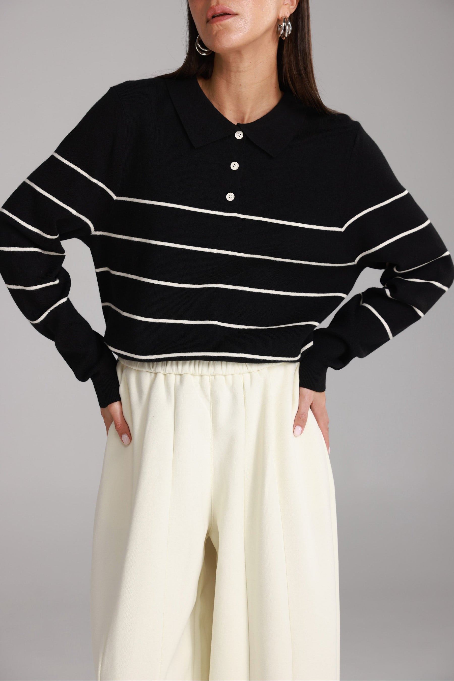 חולצת סריג שיינה שחור/שמנת