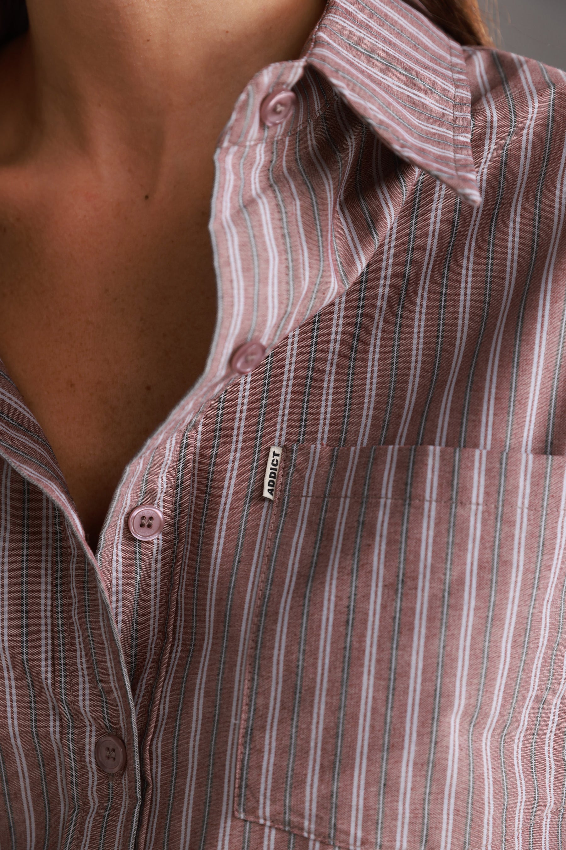 חולצת מריאן מכופתרת פסים בורדו