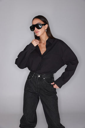 חולצת ניקולאס מכופתרת שחורה