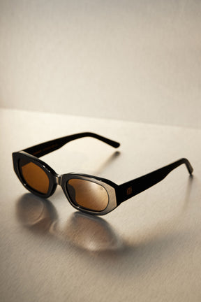 VISUAL AFFAIR NO. 4 BLACK